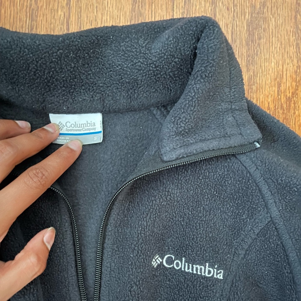 Columbia black fleece jacket